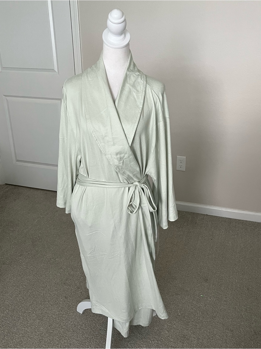 NWT Softies Dream Shawl Collar Robe in Light Sage - Size 2X/3X - Picture 4 of 11